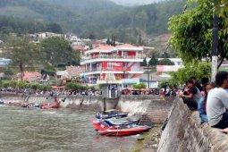 Ribuan wisatawan kunjungi Telaga Sarangan saat libur tahun baru