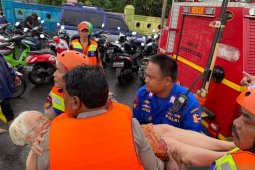 Korban banjir Jabodetabek capai 16 jiwa