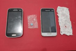 Dua tersangka narkoba tertangkap di kamar kost