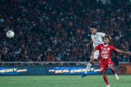 Persebaya pertahankan Alwi Slamat