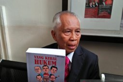 Kaligis minta kematian Yulian yang ditembak Novel Baswedan diusut tuntas