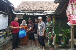 Bantuan untuk korban banjir di Tangerang terus berdatangan