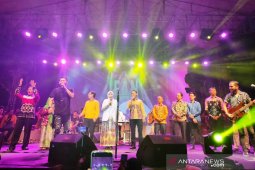 Ifan Seventeen ingatkan anak muda Batola tidak lupa jasa orangtua