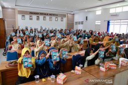 Pemkab Banyuwangi bagikan "bimbel" daring gratis kepada pelajar di perdesaan