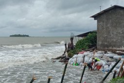 Walhi minta Pemprov Sulsel kaji ulang kebijakan penambangan pasir  laut