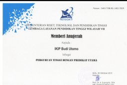 IKIP Budi Utomo Malang raih penghargaan perguruan tinggi predikat utama