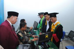 UISU berikan penghargaan kepada empat tokoh