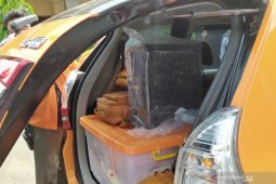 Polisi bawa rekaman CCTV dan barang lain dari rumah mendiang ibu Rizky Febian