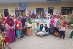 Puluhan wali murid SDN 057194 Sei Limbat Selesai Langkat berunjukrasa