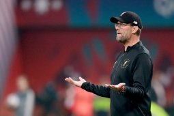 Juergen Klopp tak tertarik bahas terulangnya skuat 'Invincible'