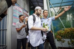 Penyanyi Ridho Rhoma bebas dari rutan