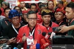 Rakernas  I PDIP ditutup dengan persembahan Malam Kebudayaan