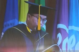 Arif Satria sampaikan orasi ilmiah  soal ekologi modern dan politik