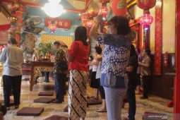 Ritual sembahyang akhir tahun babi