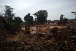 18 bangunan pesantren di Lebak rusak berat diterjang banjir bandang