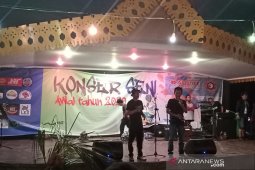 Kolaborasi lintas seniman di ajang "konser seni" Bengkulu