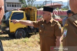 Bupati tempatkan truk sampah di rumah pribadinya akibat ada penolakan masyarakat