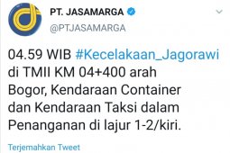 Rabu pagi, Truk Kontainer alami kecelakaan di Tol Jagorawi KM 04 arah Bogor