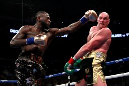 Wilder: Saya akan pensiun jika Fury buktikan sesumbarnya