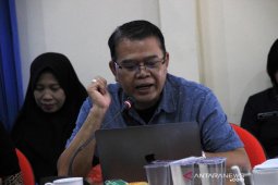 Adrianus dorong  Sintang kembangkan ekonomi kreatif
