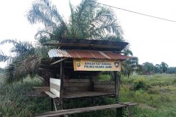 Poskamling di kawasan kebun nenas Tangkit Baru