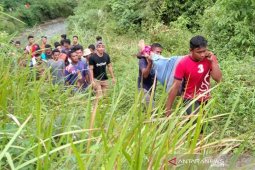 Seoarang remaja meninggal terpeleset dari tebing Ceuraceu Abdya
