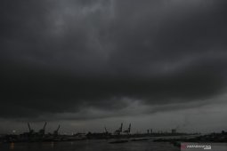 BMKG forecasts extreme weather to extend until March