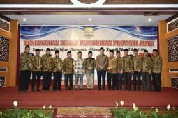 Gubernur minta Dewan Pendidikan tingkatkan kualitas pendidikan Jambi