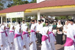 Ribuan siswa MDTA Deliserdang ikuti manasik haji akbar