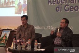 Jamkrindo bersama Pemkab Sukabumi kampanyekan antisampah plastik di Geopark Ciletuh
