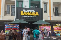 Kerajaan Warteg Bahagia hadir di Depok (video)