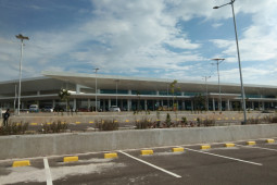 Syamsudin Noor waits for international flights