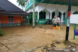 Puluhan rumah terendam di Padangsidimpuan, ini beberapa penyebabnya