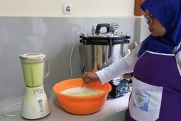 Laboratorium Pengolahan Pascapanen BPTP Jambi perkenalkan eskrim buah naga