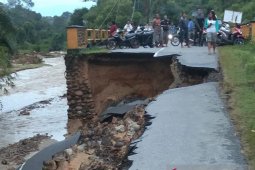 Bupati Tapteng: Ini adalah banjir terbesar selama saya ada