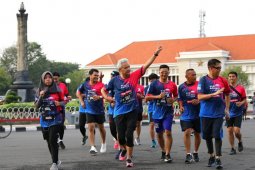 Ganjar-Atikoh lari 10 K dukung penyintas kanker