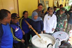 Gubernur Jatim kunjungi korban banjir Jember