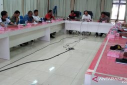 Mulai Februari kendaraan dinas di Wondama wajib gunakan BBM nonsubsidi