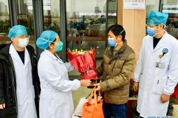 Tingkat fatalitas kasus  virus corona di China mulai menurun