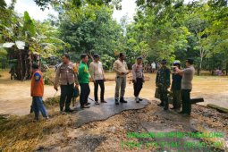 Sungai Tabalong meluap, sejumlah jembatan penghubung desa putus