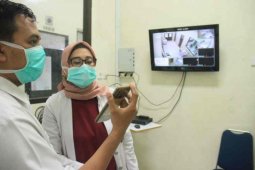 WNA China dicurigai virus corona ke Cirebon berlatih tari topeng