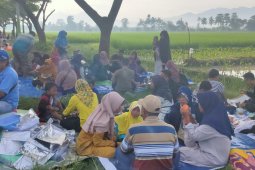 Pasar Nggruput Pringsewu menjadi ajang berburu kuliner