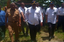Pengembangan tiga bandara Papua Barat dimulai 2020
