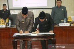 Bupati apresiasi DPRD Lutim terkait ranperda penyertaan modal PDAM