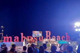Gracia Billy Membrasar "sharing" dengan anak muda Ambon