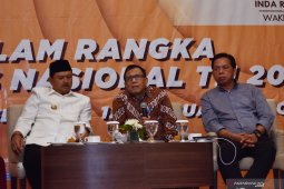 Seminar penguatan kapasitas pers di Madiun
