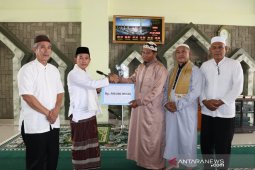 Bupati Bangka, Mulkan salurkan bantuan di "Kampung Qurani"