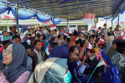 Warga Natuna antusias melepas WNI dari Wuhan