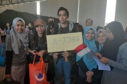 Kebahagiaan WNI dari Natuna pulang ke daerah masing-masing