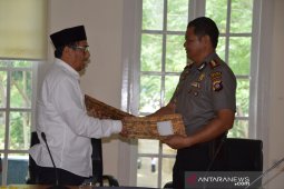 Pemkab Bone Bolango hibahkan Rp2 miliar pengamanan Pilkada